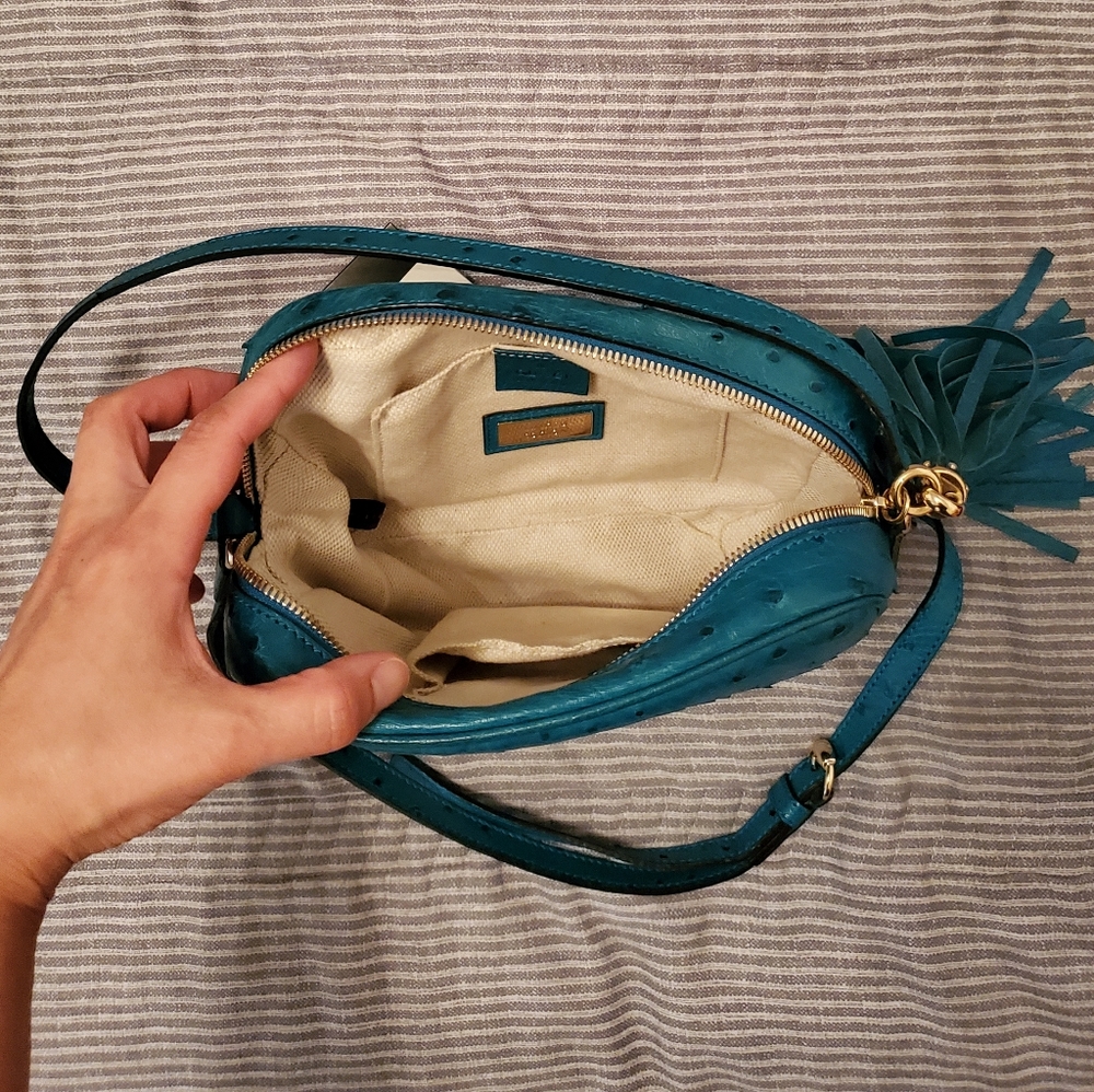 [SOLD] Gucci ostrich camera bag - Picture 4 of 6